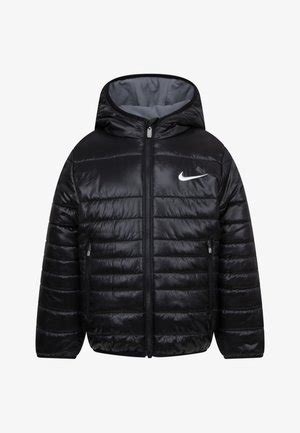 nike jacke mädchen schwarz|Nike Kinderjacken für jedes Wetter online kaufen .